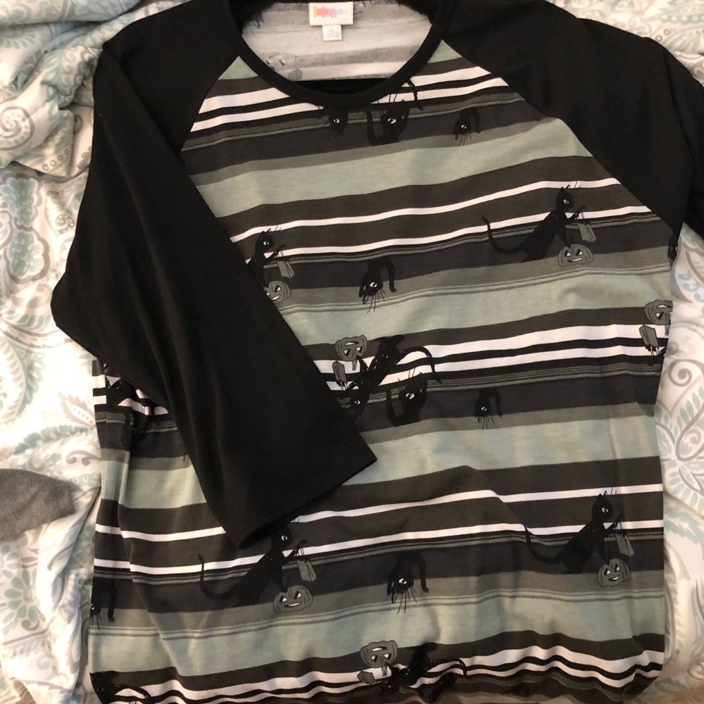 Lularoe halloween print randy tee